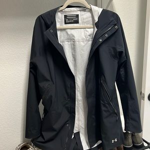 Women’s raincoat